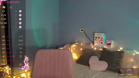 Snapshot of karolina_hottie_ chatting on May 21, 2026, 2:18 am Kira online show from May 21, 2026, 2:18 am