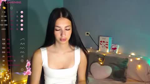 Snapshot of karolina_hottie_ chatting on July 16, 2026, 1:55 am Kira online show from July 16, 2026, 1:55 am