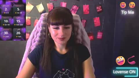 Caroline online show from October 16, 2025, 5:52 am