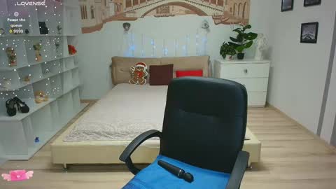 Karolina online show from February 12, 2026, 6:41 am