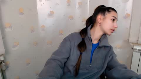 Snapshot of karolinamex_ chatting on February 8, 2025, 6:54 am Karolina online show from February 8, 2025, 6:54 am