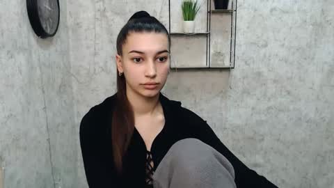 Karolina online show from February 9, 2025, 9:58 am