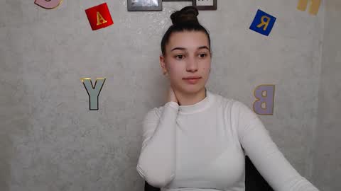 Karolina online show from March 11, 2025, 1:12 pm