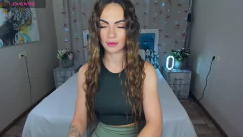 Karolina online show from November 28, 2025, 6:27 am