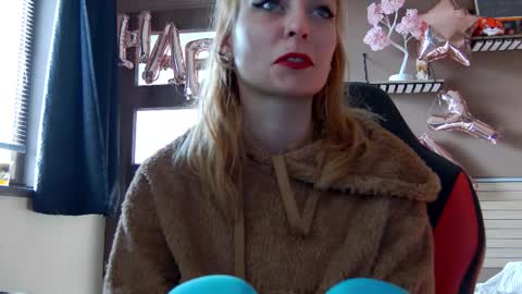 karoline121 online show from January 13, 2026, 9:36 am