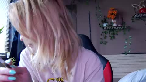 karoline121 online show from February 8, 2026, 7:01 am