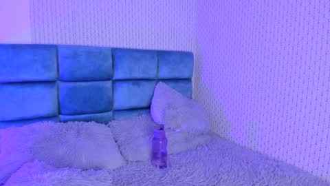 Snapshot of karoline_jones_ chatting on December 30, 2024, 8:36 pm Karoline  online show from December 30, 2024, 8:36 pm