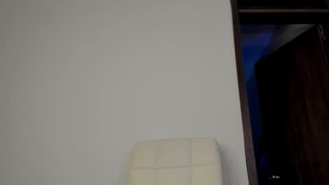 Karoline online show from December 19, 2025, 5:58 am