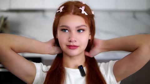 lina online show from December 4, 2025, 11:30 am