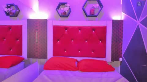 Karol online show from May 12, 2026, 12:02 pm