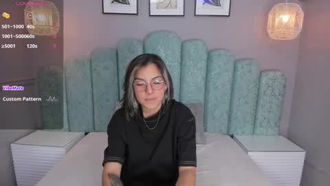 Karol Santos online show from March 1, 2025, 2:04 am