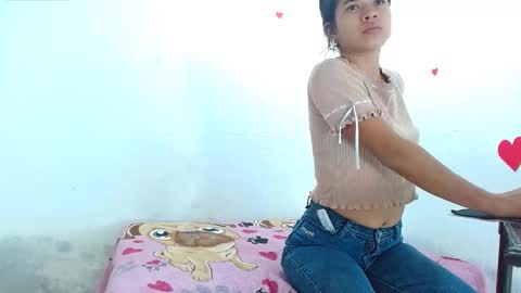 Snapshot of karolsweetvagi chatting on February 12, 2026, 6:03 pm karol online show from February 12, 2026, 6:03 pm