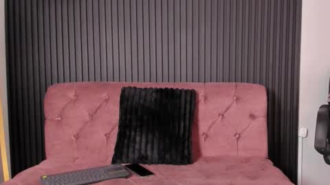 karolwest_ online show from January 9, 2026, 12:30 pm