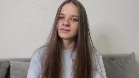 Lia online show from April 1, 2026, 4:04 pm