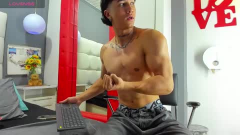 Snapshot of karybig3 chatting on February 19, 2025, 9:39 am ---Kary--- online show from February 19, 2025, 9:39 am