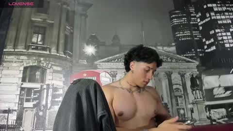 Snapshot of karybig3 chatting on March 11, 2025, 10:18 am ---Kary--- online show from March 11, 2025, 10:18 am