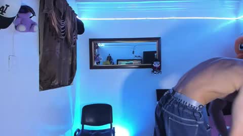 Snapshot of karybig3 chatting on December 22, 2025, 5:26 am ---Kary--- online show from December 22, 2025, 5:26 am