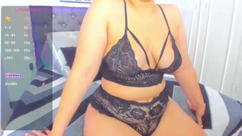  Kasandra  online show from November 19, 2025, 11:49 pm