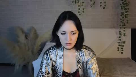 Kasey online show from May 5, 2026, 1:02 am
