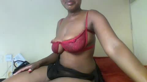 kashy_ online show from June 14, 2026, 2:35 am