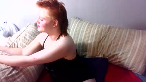 Snapshot of kaspar_fiel chatting on June 5, 2026, 7:25 am Kaspar online show from June 5, 2026, 7:25 am