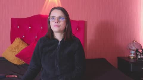 kassandra james online show from December 3, 2025, 1:09 pm