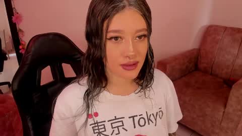 Alicia online show from April 22, 2026, 5:47 pm