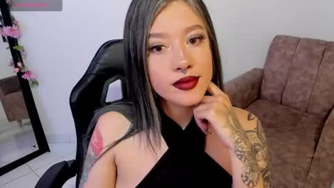Snapshot of kat_apple chatting on June 19, 2026, 11:41 pm Alicia online show from June 19, 2026, 11:41 pm