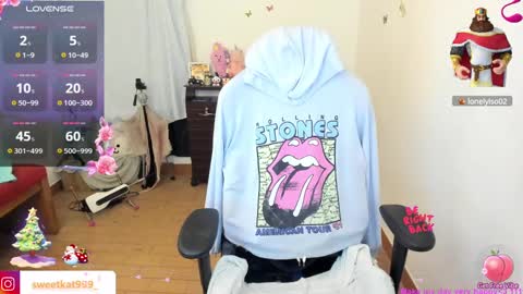 Snapshot of kat_ly_chan chatting on December 3, 2024, 1:08 am Kat       online show from December 3, 2024, 1:08 am