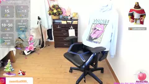 Snapshot of kat_ly_chan chatting on December 20, 2024, 10:32 pm Kat       online show from December 20, 2024, 10:32 pm