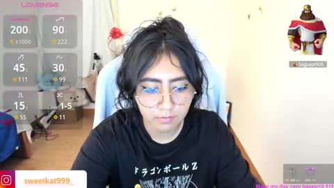 Snapshot of kat_ly_chan chatting on February 20, 2025, 2:35 pm Kat       online show from February 20, 2025, 2:35 pm