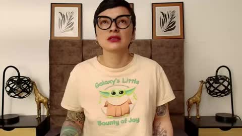 kat paradisse online show from September 27, 2025, 7:41 pm