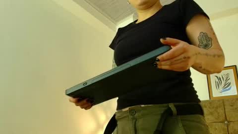 kat paradisse online show from February 10, 2026, 11:47 am