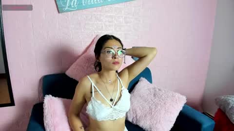 Snapshot of kat_santana chatting on April 10, 2026, 8:57 pm Kat Santana online show from April 10, 2026, 8:57 pm