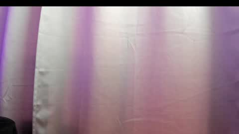 Snapshot of kata_devis chatting on May 12, 2026, 7:33 pm INDEPENDENT MODEL online show from May 12, 2026, 7:33 pm