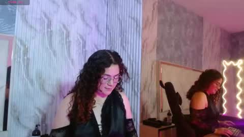 katalella_tay1 online show from July 9, 2026, 7:23 am