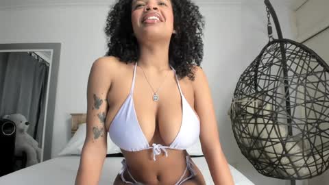 Kataleya online show from January 13, 2025, 8:37 pm