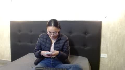 Katalina online show from November 5, 2025, 2:17 pm