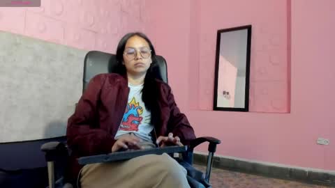 Katalina online show from April 30, 2026, 2:45 pm