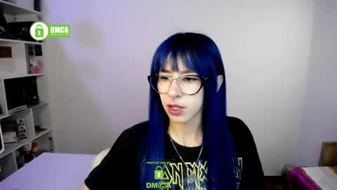 Maca online show from April 14, 2026, 2:23 pm