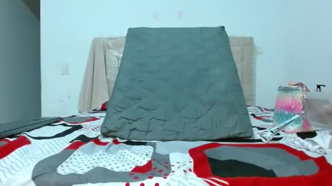 Snapshot of katasquirt chatting on March 6, 2025, 1:48 am katasquirt online show from March 6, 2025, 1:48 am