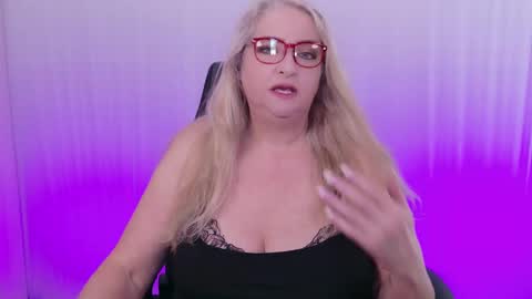 Snapshot of katdsinclair chatting on February 26, 2025, 3:19 pm Kat D Sinclair online show from February 26, 2025, 3:19 pm