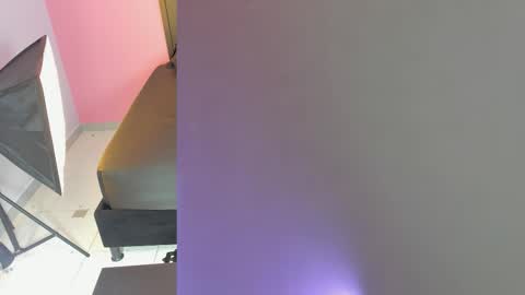 Kate  online show from December 21, 2025, 11:39 am