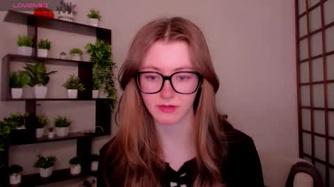 Kate online show from March 24, 2026, 2:38 am