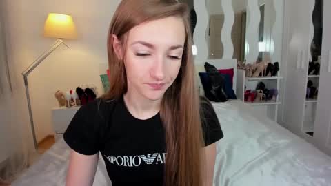 kate_redgar online show from February 1, 2025, 3:18 pm