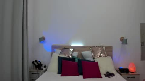 kate_redgar online show from November 30, 2025, 1:48 pm