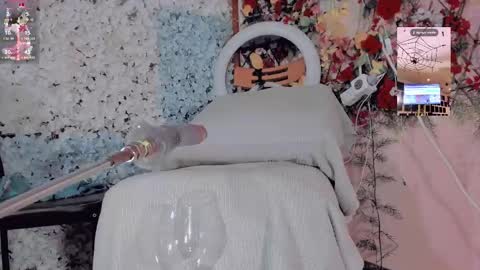 kate the pink girl online show from November 9, 2025, 5:44 pm