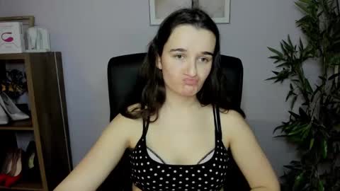 Kate  online show from January 19, 2025, 7:47 pm