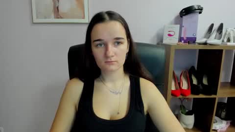 Kate  online show from November 1, 2025, 7:32 am