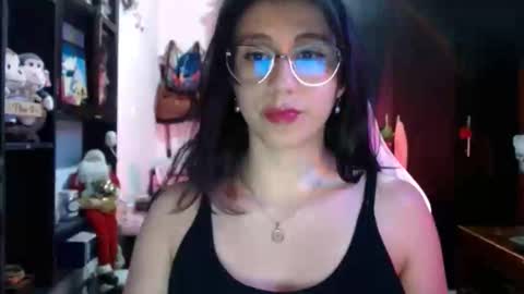 Kateeen18 online show from April 28, 2026, 11:32 pm